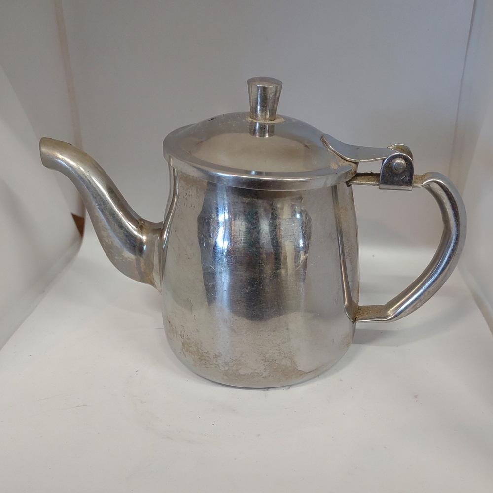 Brandware R-325  Stainless Steel 18-8 Creamer Pitcher Korea 4"
